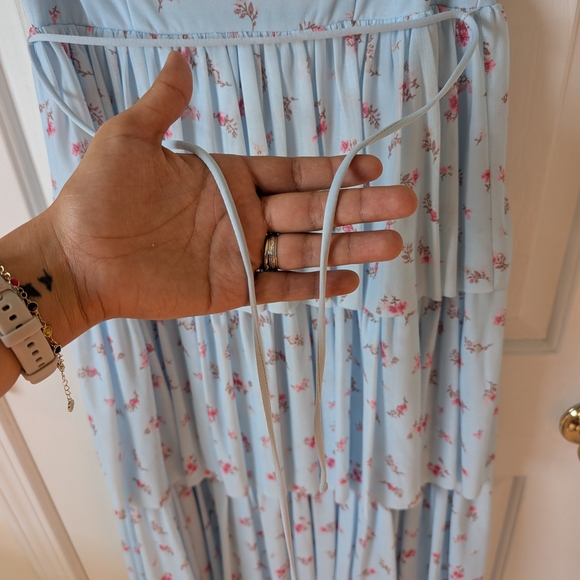 Floral Tiered Maxi Dress - Picture 7 of 11